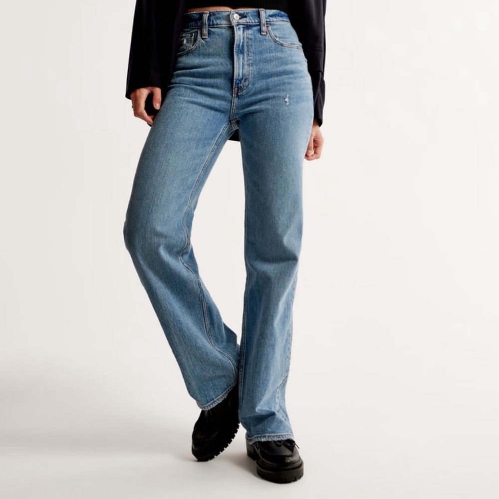 Abercrombie High Rise 90s relaxed jean 25R NEW